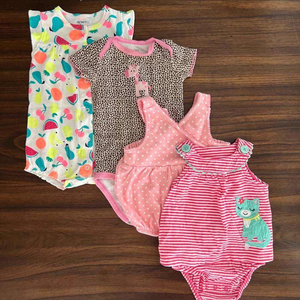 4 Pack | Baby Girl Onesies | Carter's | 6-9 Month - Picture 1 of 15